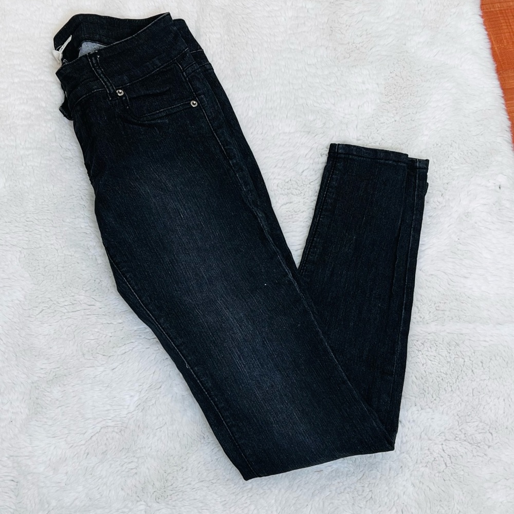 21 Denim Dark Wash Skinny Jeans
